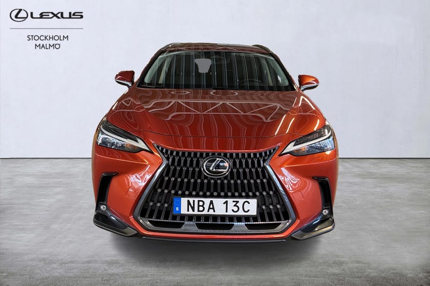 Bild 5 av Lexus NX 450h+ Business Plus AWD Backkamera Skinn Värmare