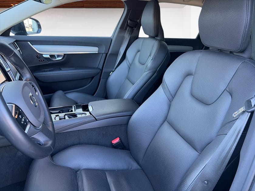 Bild 2 av Volvo V90 T6 Plus Dark Edition
