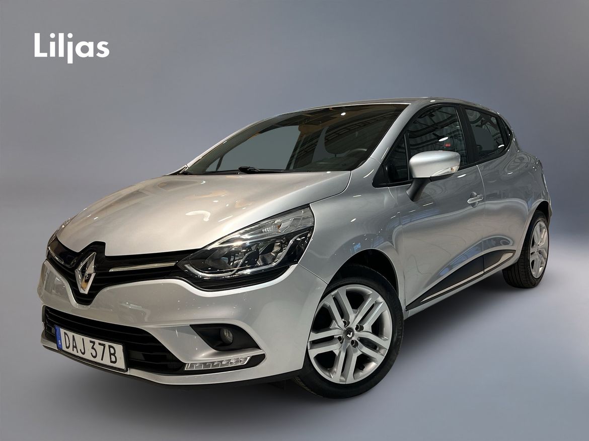 DAJ37B – Renault Clio