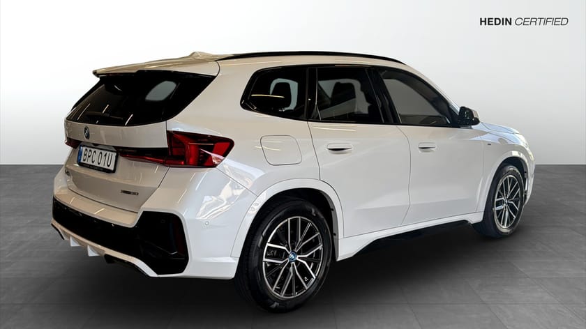 Bild 2 av BMW iX1 xDrive30 306Hk Drag Inkl laddkort 15000 kr