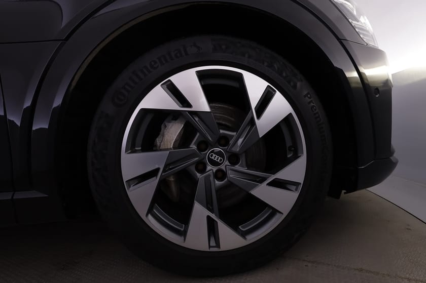 Bild 4 av Audi e-tron 50 quattro 313hk Drag/Adaptiv luftfjädring
