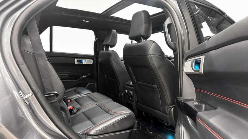 Bild 5 av Ford Explorer Plug-In Hybrid (457hk) ST-LINE / PANORAMA / 7-SITS