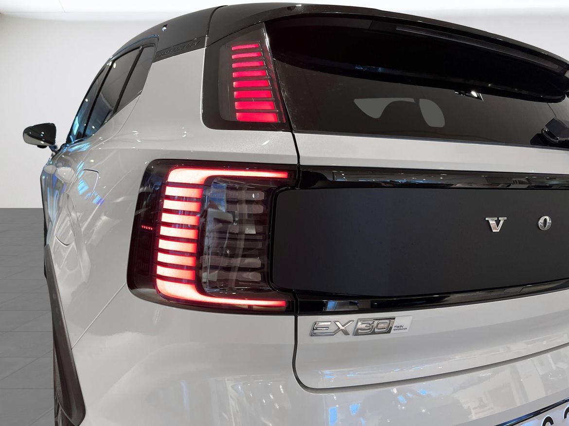 Volvo EX30 2025 - miniatyr 18