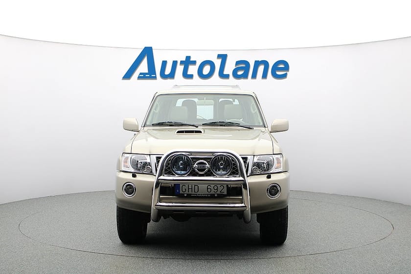 Bild 3 av Nissan Patrol  SUV 3.0 4WD, SV-Såld, 2 brukare, 7-sits, Skinn 160hk