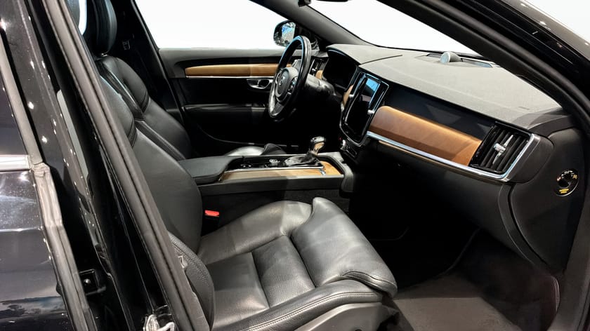 Bild 3 av Volvo S90 D5 AWD Inscription B&W, Värmare