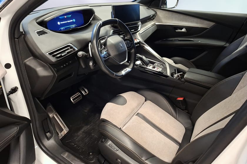 Bilde 5 av Peugeot 3008 HYBRID4 300 GT 4x4