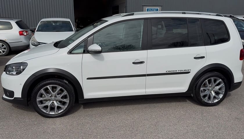 Bild 4 av Volkswagen CrossTouran 7-seater Cross 1.4 TSI 140hk 7-SITS|NYBESS|DRAG|