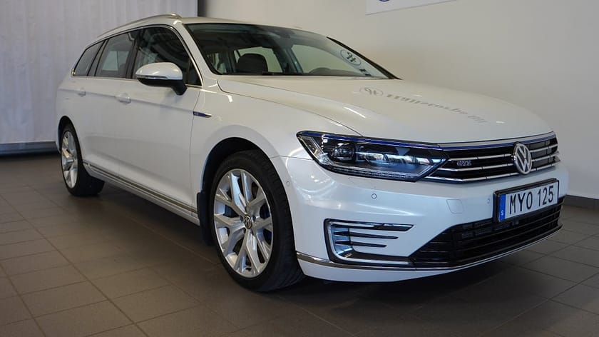 Bild 1 av Volkswagen Passat Variant GTE 1.4 TSI GTE/EURO6/DRAG/VÄRMARE/KEYLESS/GPS