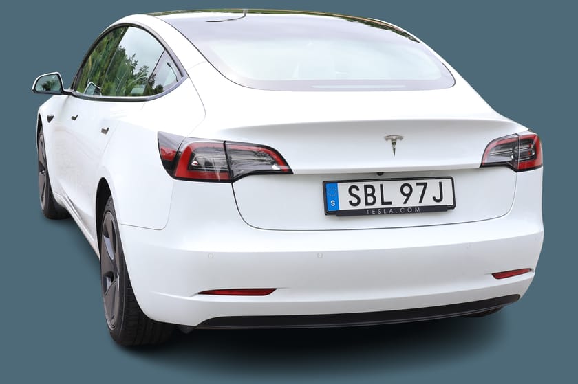 Bild 5 av Tesla Model 3 Standard Range 283hkr Dragkrok / Vinterhjul / Svart & Vit reducerad Premiuminteriör