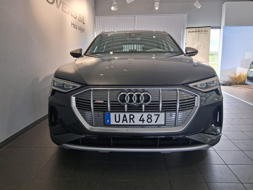Bild 2 av Audi e-tron 55 quattro S LINE/Drag/Panorama