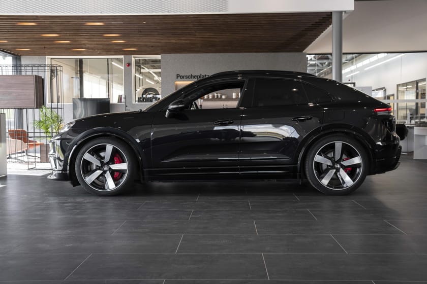 Bilde 2 av Porsche Macan Turbo Burmester®, 22",HUD,Pano+++