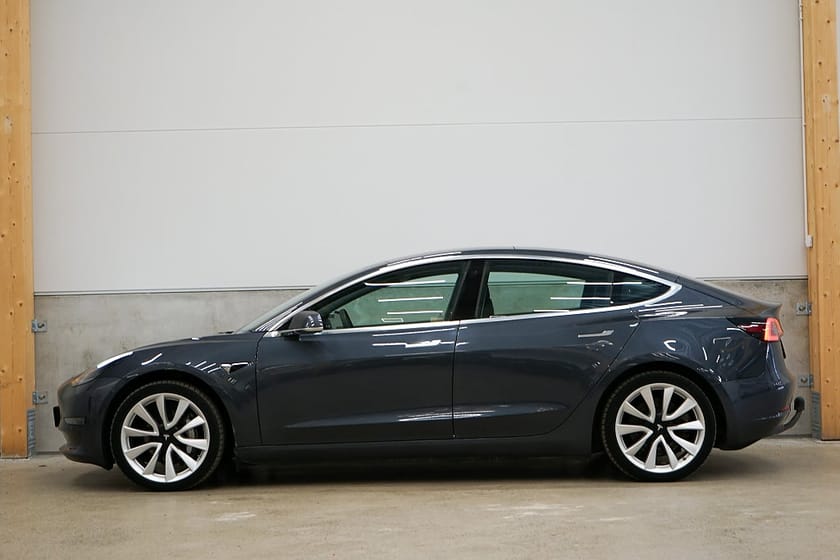 Bild 1 av Tesla Model 3 Long Range AWD Drag Kamera Pano Premium Ljud