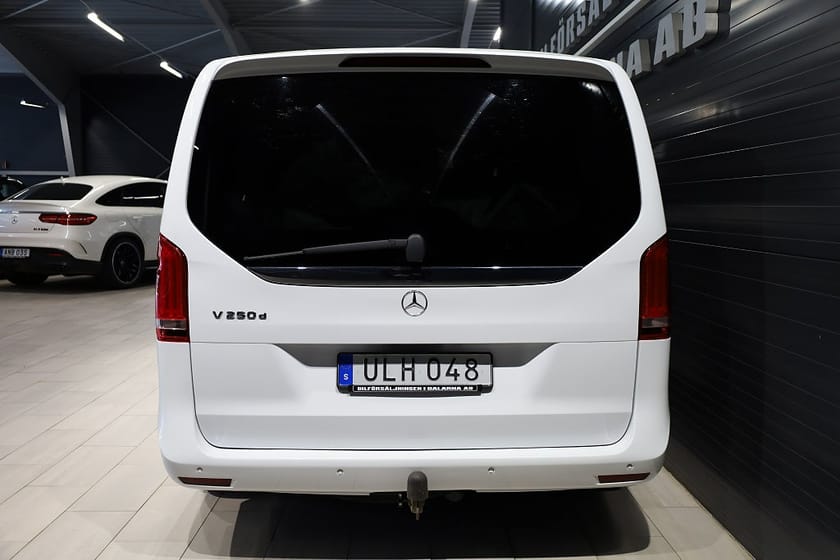 Bild 5 av Mercedes-Benz V 250d 3.1t Advantgarde Lång Skinn/360°/Värmare/Drag/SoV-hjul