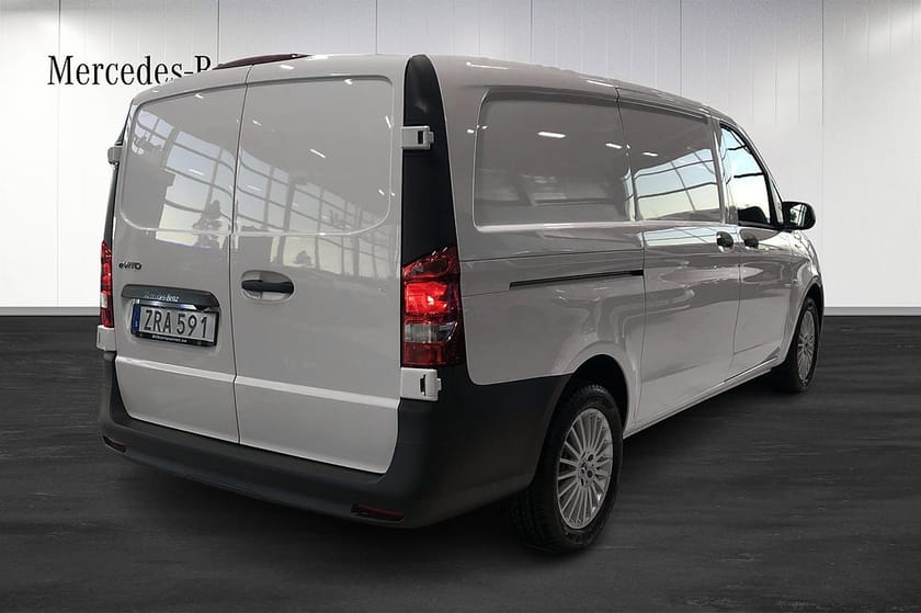 Bild 4 av Mercedes-Benz eVito 112 lång OP-leasing från 5408kr/mån lagerbil 100% el