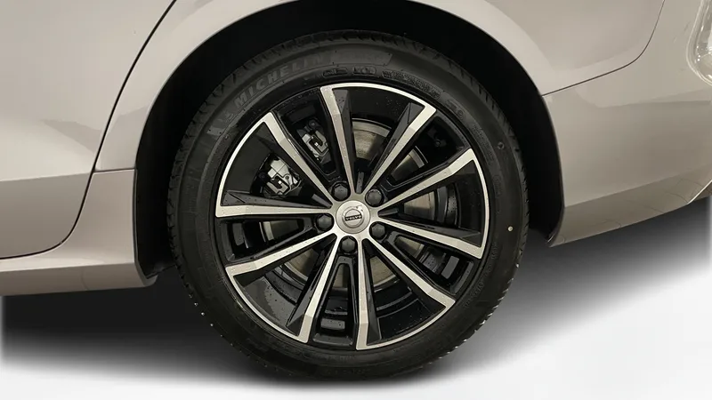 Bild 10 av 14 – Volvo V60 T6 Plus Dark Nordic Edition Plus Nordic Edition