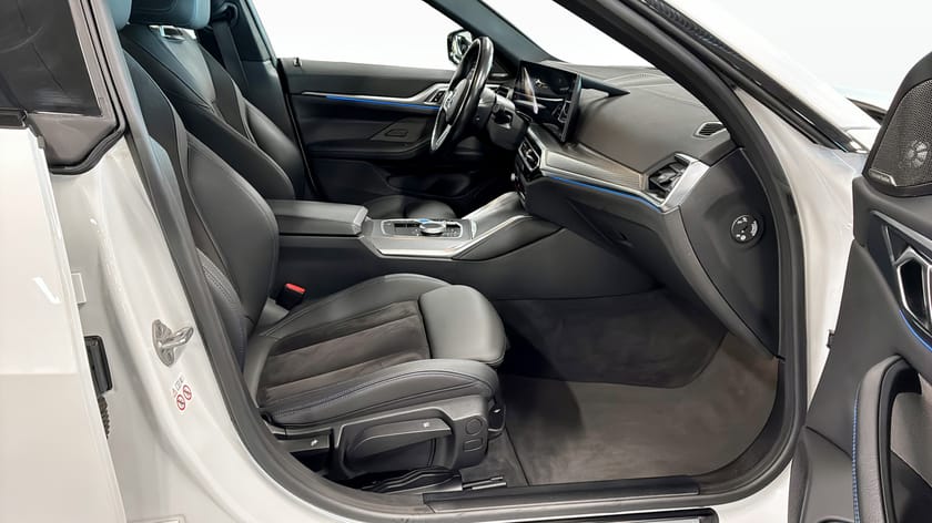 Bild 3 av BMW i4 M50 xDrive Gran Coupé M-Sport H/K 360 Kamera Dragkrok Värmare