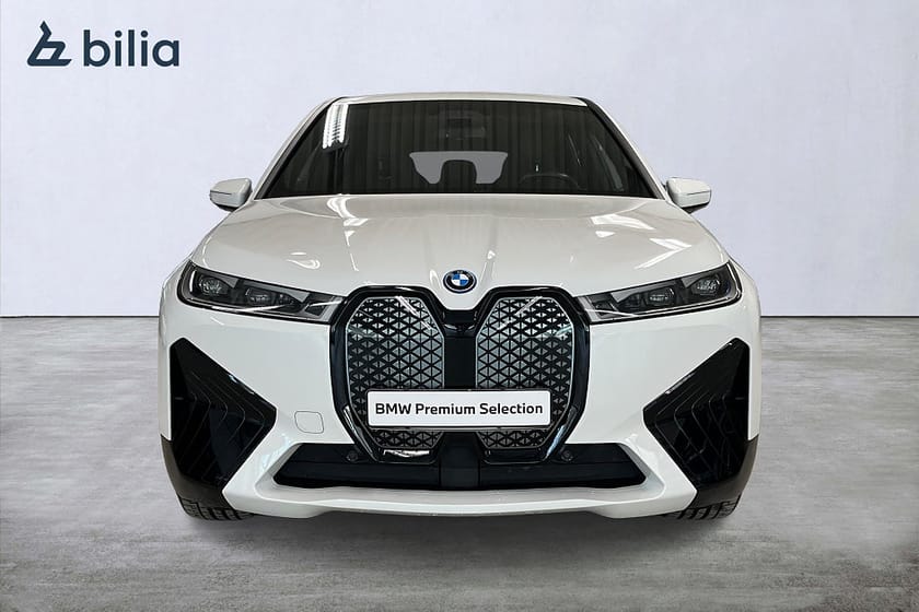 Bild 5 av BMW iX xDrive40 xDrive 40 Comfort Sportline | Drag | H&K | Aktiv farth.