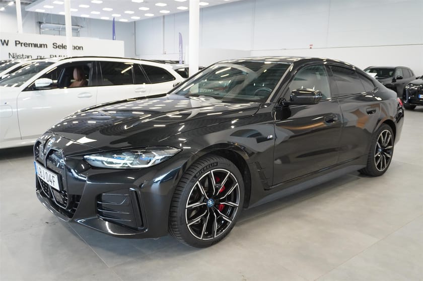 Bild 3 av BMW i4 eDrive40 Gran Coupé Fully Charged M Pro Laser HUD DAP Pap H K Leasebar