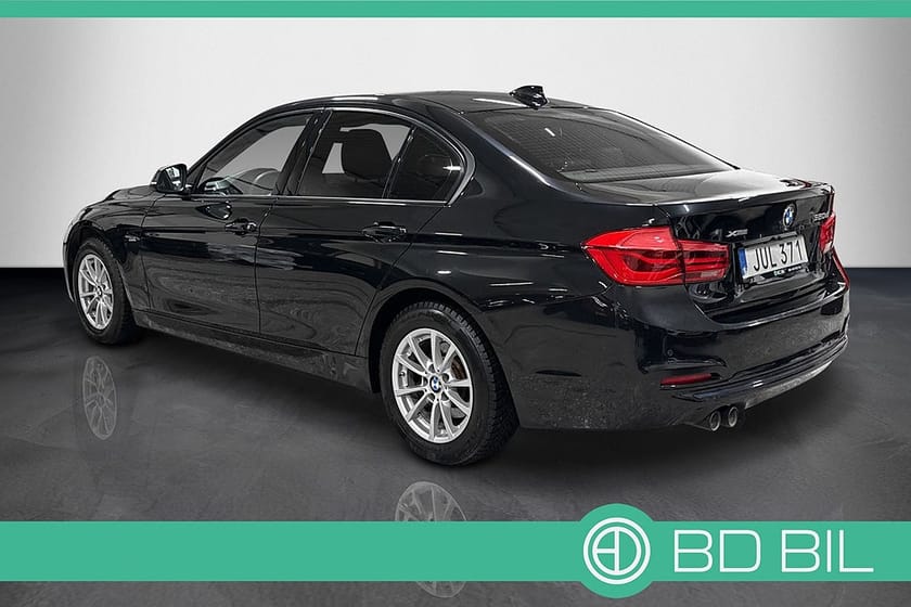 Bild 2 av BMW 320d xDrive Sedan 320 D LCI SPORTLINE HIFI NAVI PRO TVÅ BRUKARE