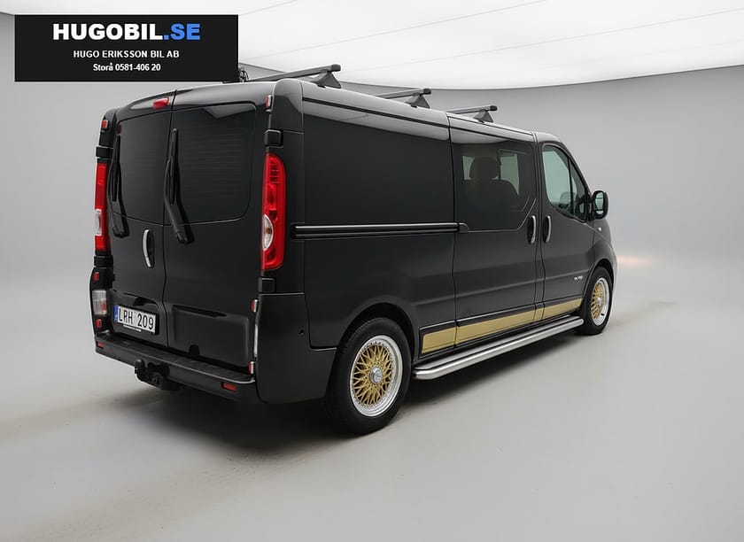 Bild 2 av Nissan Primastar Kombi Crew 2.5 dCi 146hk, 79.900:- ex moms