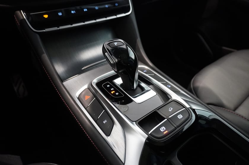 Bild 5 av MG EHS PHEV Luxury Pebble Black