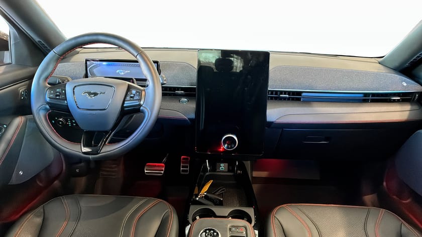 Bild 4 av Ford Mustang Mach-E Standard Range AWD | 269hk | B&O |