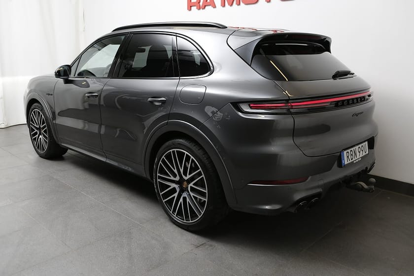 Bild 4 av Porsche Cayenne E-Hybrid | S 470hk | Sport Design | Panorama