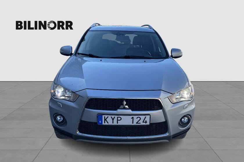 Bild 2 av Mitsubishi Outlander 7-seater 4WD/Drag/MoK