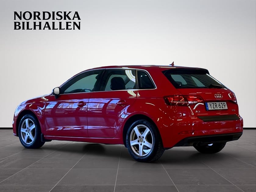 Bild 5 av Audi A3 Sportback 1.5 TFSI COD Proline Nyservad Backkamera
