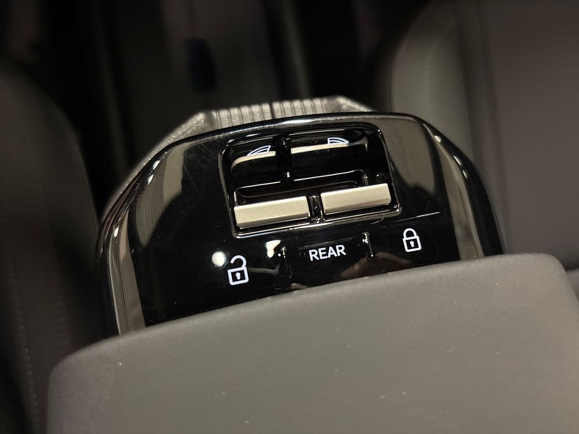 Volvo EX30 2025 - miniatyr 10