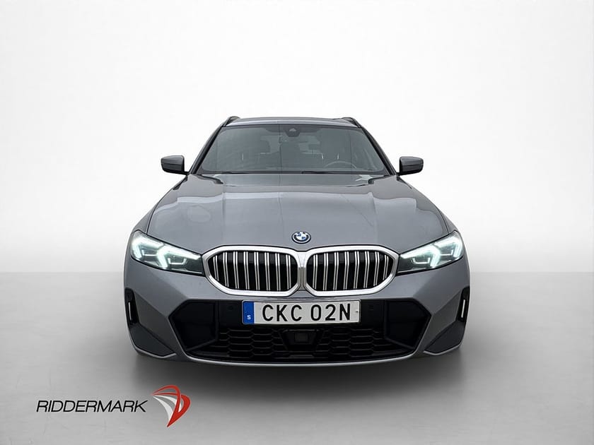 Bild 2 av BMW 330e xDrive Touring 292hk M Sport Wide Drag HiFi CarPlay Navi