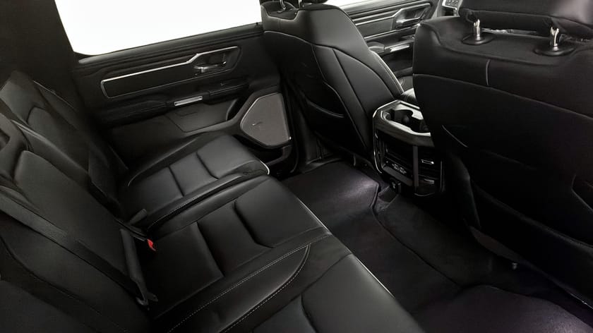 Bild 5 av RAM 1500 Crew Cab Laramie Night Premium