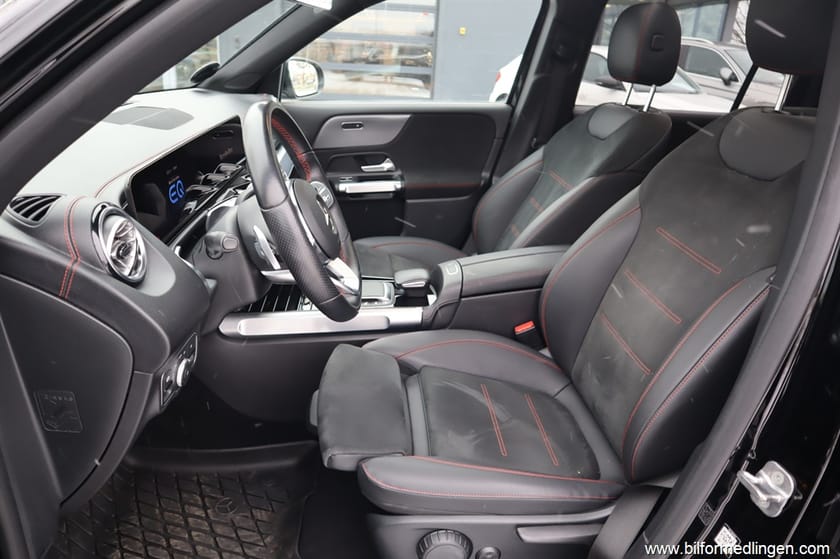 Bild 4 av Mercedes-Benz EQB 300 4MATIC 228hk 7 sits Svensksåld 1 ägare