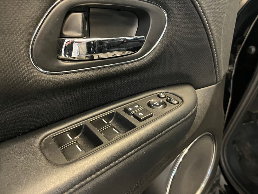 Bild 4 av Honda HR-V Executive B-Kam Färddator Keyless Bluetooth 1 Brukare