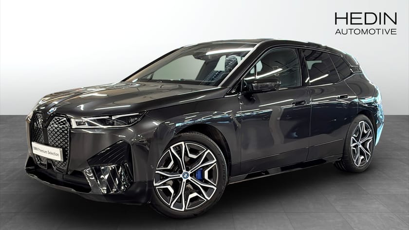 Bild 1 av BMW iX xDrive40 Sportpkt Driving Assist Pro 360 Kamera Head Up B&W