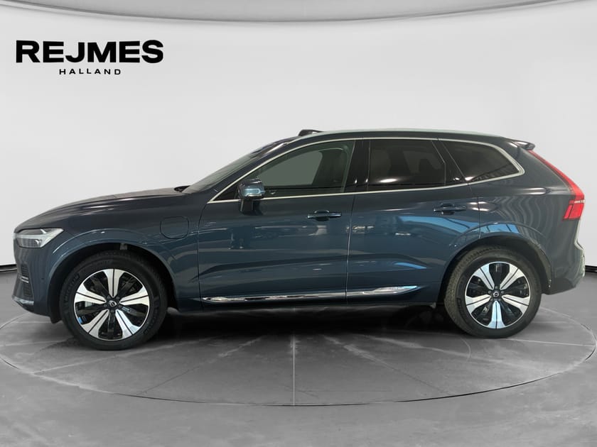 Bild 3 av Volvo XC60 Recharge T6 II Core Edition | Drag | 360° | 19" |