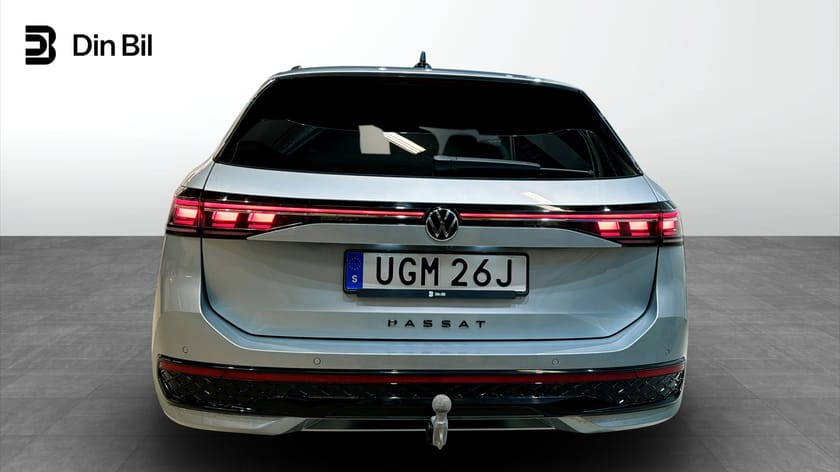 Bild 5 av Volkswagen Passat Sportscombi R-Line Black TDI193 DSG 4M P-värmare/Drag