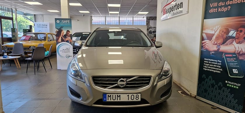 Bild 2 av Volvo V60 D2 Powershift Momentum Euro 5| 3,45%Ränta