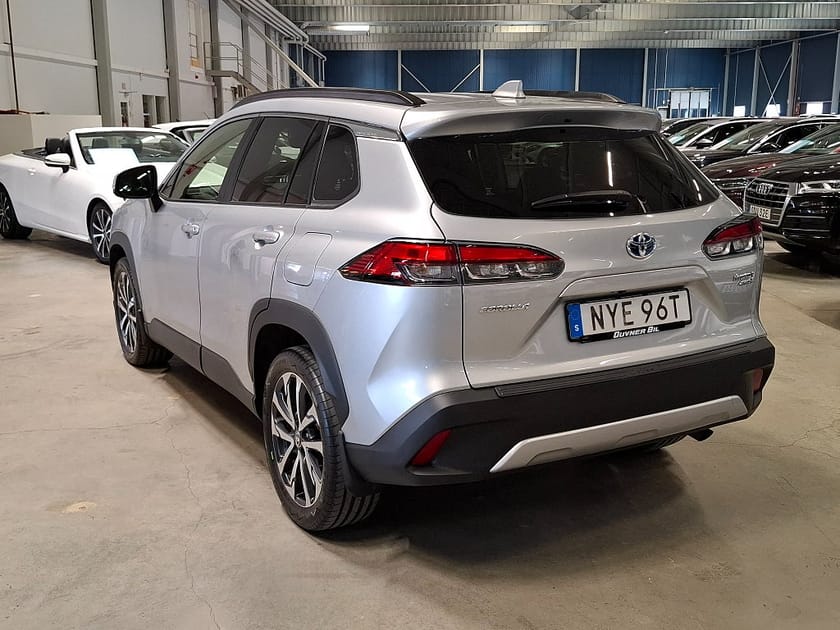 Bild 4 av Toyota Corolla Cross Hybrid AWD-i e-CVT Style