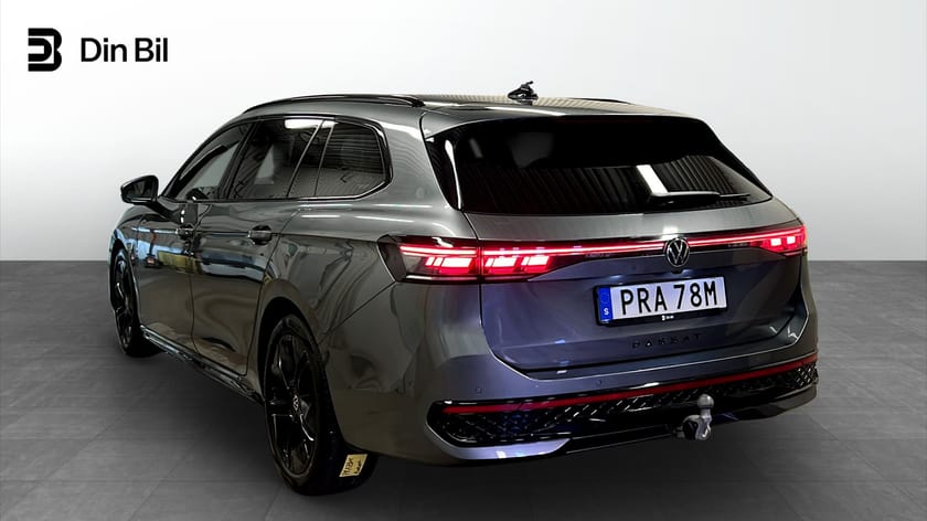 Bild 3 av Volkswagen Passat Sportscombi TDI193 DSG 4M R-Line Black / Drag / Värmare