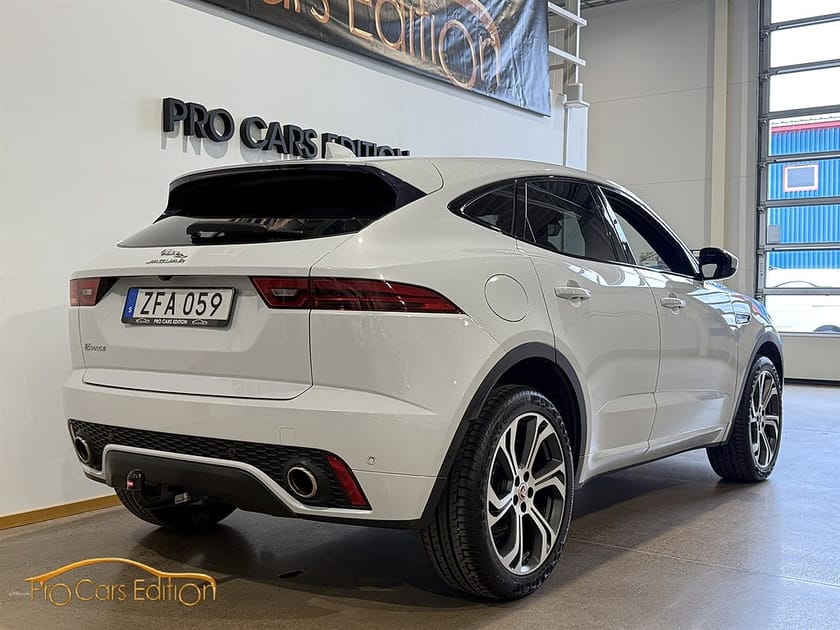 Bild 4 av Jaguar E-Pace P250 AWD AWD|249hk|HUD|First Edition l R Dynamic