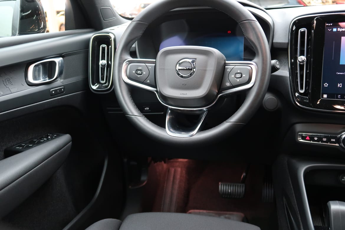 Volvo XC40 2023 - miniatyr 7