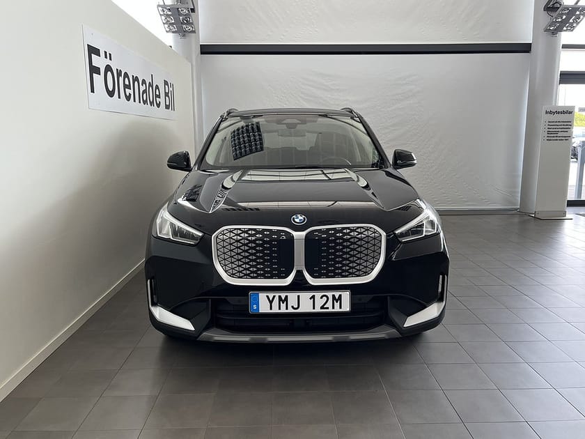 Bild 2 av BMW iX1 xDrive30 H/K Drag Park Assist ToandeRutor
