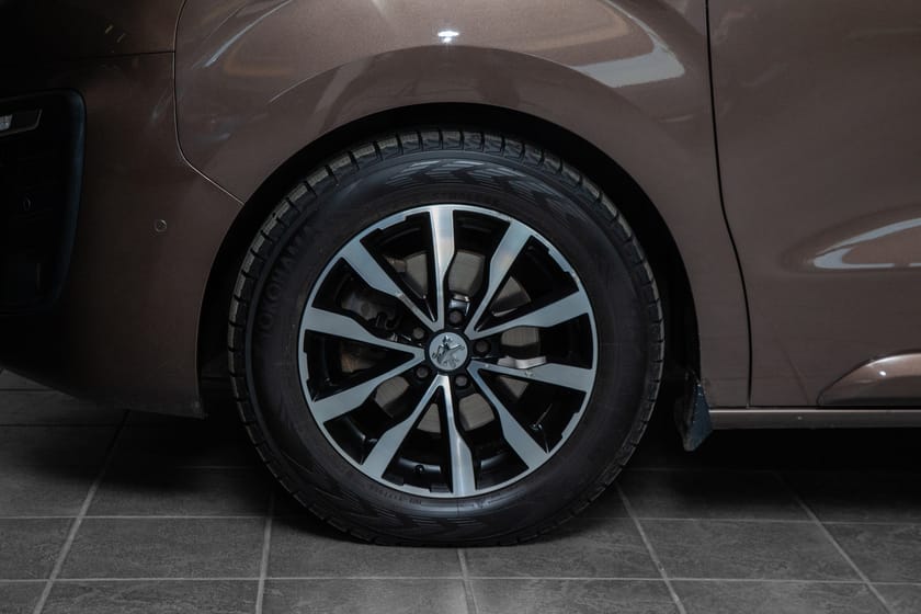 Bilde 5 av Peugeot Expert Traveller 180 hk diesel, 2 tonn hengervekt!