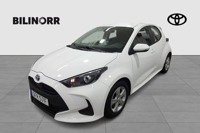Bild 1 av Toyota Yaris Hybrid 1,5 5D ACTIVE V-HJUL