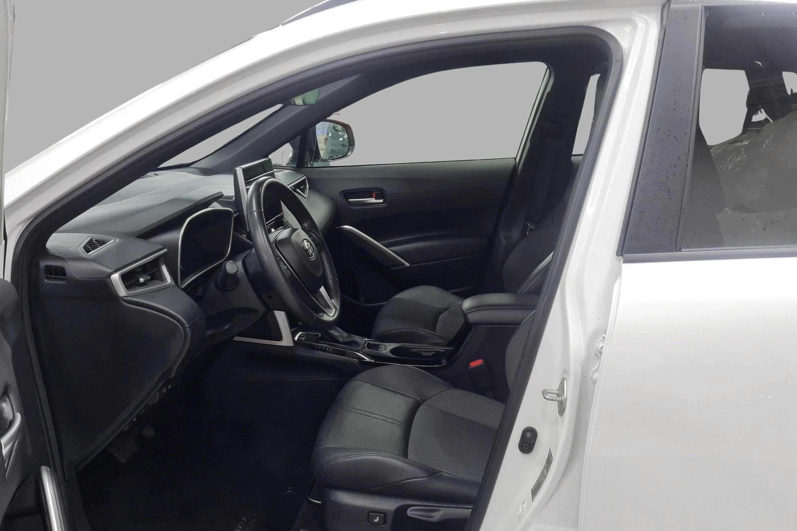 Thumnail bilde 3 av Toyota Corolla Cross Hybrid AWD-i