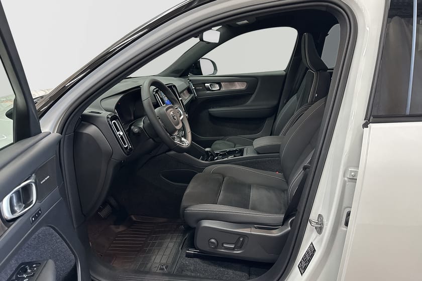 Bild 4 av Volvo EX40 Twin Motor Performance Ultra