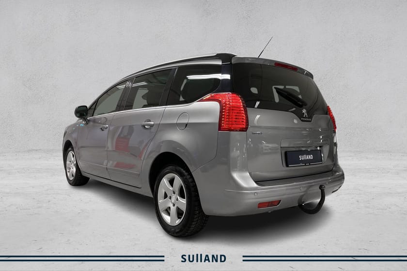 Bilde 3 av Peugeot 5008 7-Seater Allure 1,6 BlueHDi 120hk aut 7s | Krok | Påkostet |