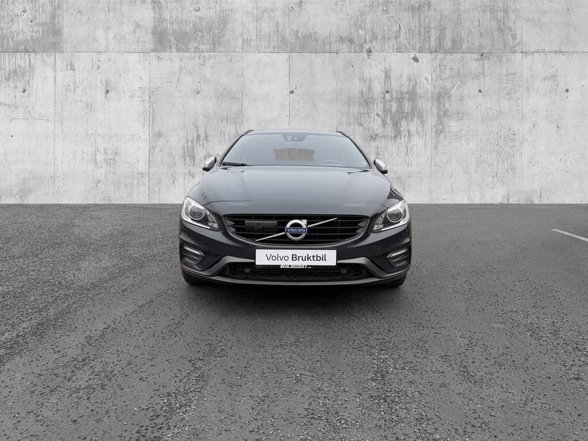 Bilde 4 av Volvo V60 D5 AWD Twin R-design / H.feste / Varmer / ACC / DAB+