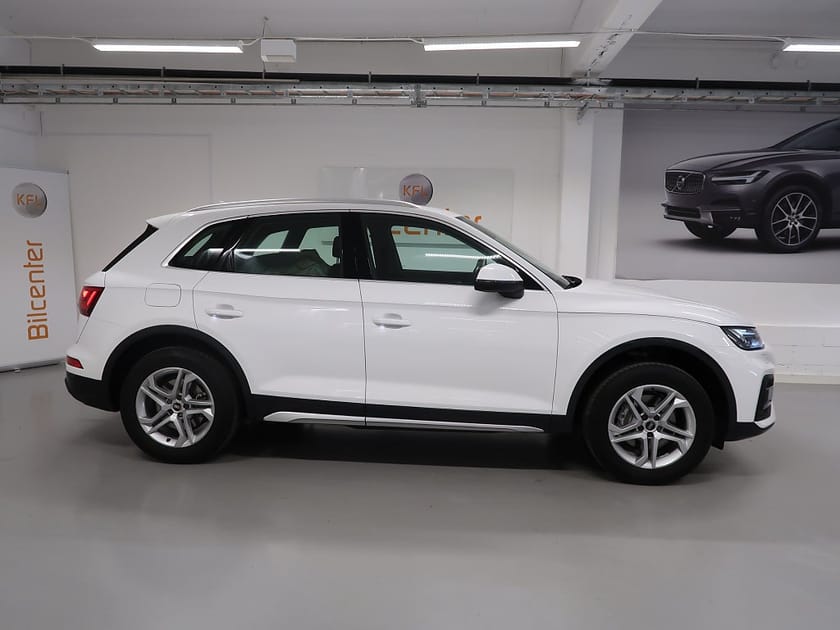 Bild 5 av Audi Q5 40 TDI quattro V-Däck ingår Drag-Värmare-CarPlay-BT-FH-